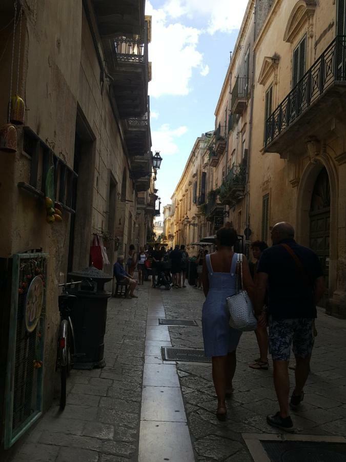 Dimora Petra Appartement Lecce Buitenkant foto